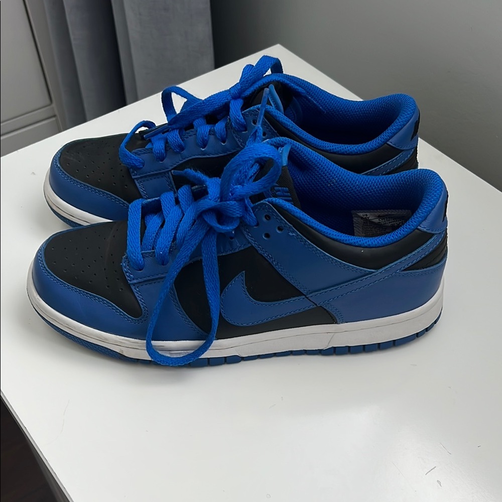 Blue and Black Nike Dunks. Size 5.5 youth. - Picture 4 of 5